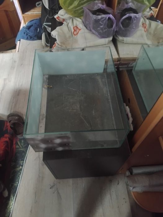 Продам аквариум для рыбок