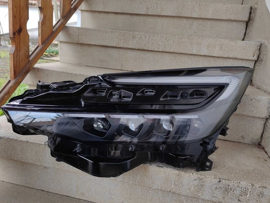 Фар Toyota CH-R LED 2024 ляв / Фар Toyota CHR Prisma LED Оригинален