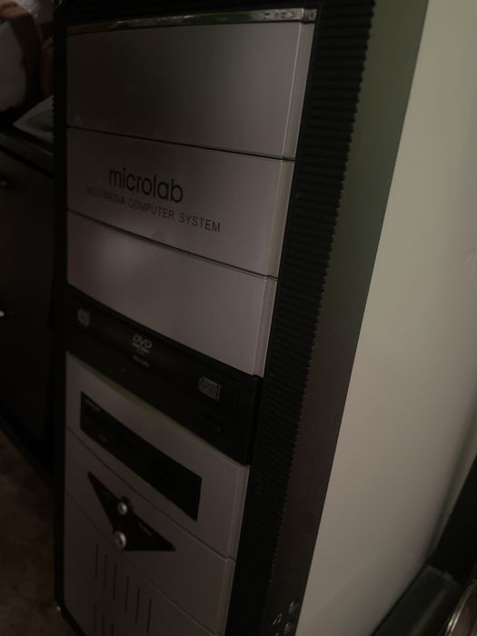 Монитор, сист. блок, мышь, клавиатура. Состояние рабочее.