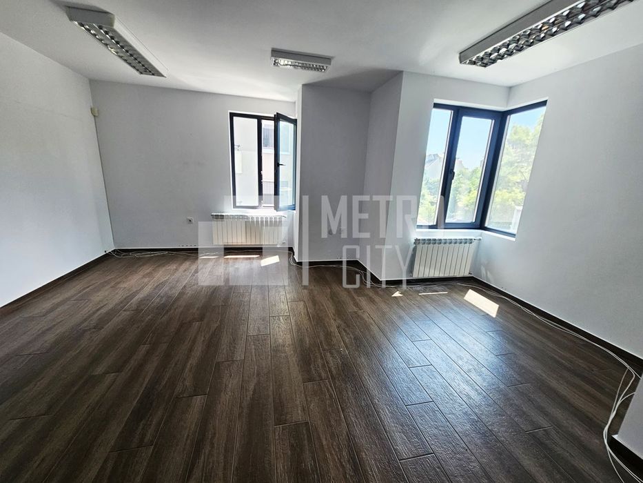 Продава се Тристаен апартамент в София, Овча купел - 99 кв.м за 2688 €/кв.м - Снимка #1