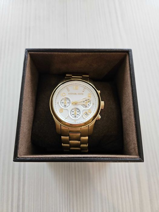 Ceas Michael Kors femei RON 500, nepurtat (-50%)