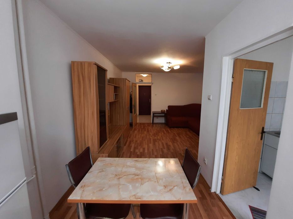 Propietar inchiriez garsonieră – Bd. Chișinău, proximitate Mega Mall