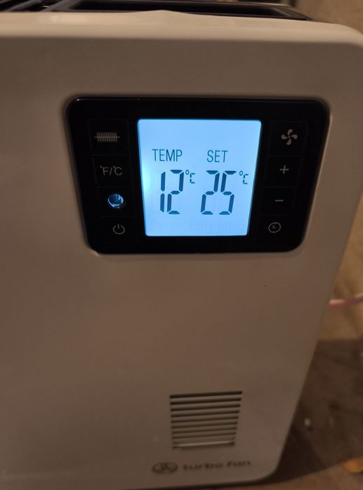 Конвектор с дисплей и дистанционно