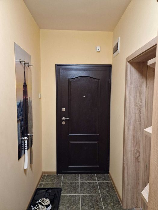 Продава се Тристаен апартамент в Силистра, Запад - 97 кв.м за 1135 €/кв.м - Снимка #2