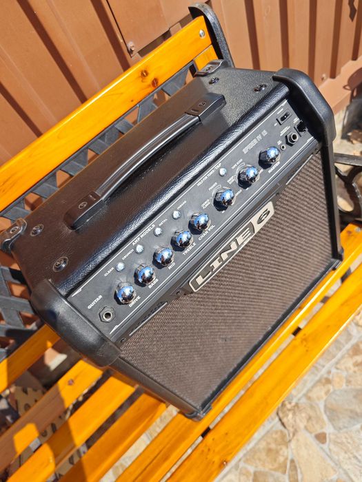 Combo - Chitara electrica Ibanez Gio + Amplificator Line 6 Spider IV