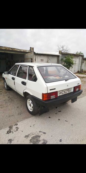 Ваз 2109 Спутник 1989 года с новыми запчастями на Двс, КПП и инструм.