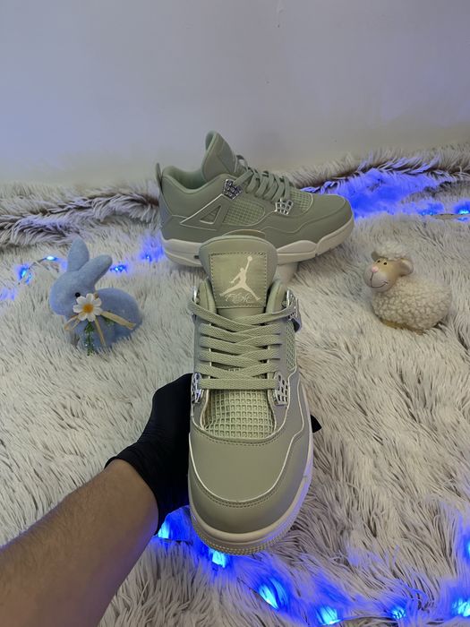 Air Jordan 4 Retro “Seafoam 2025”