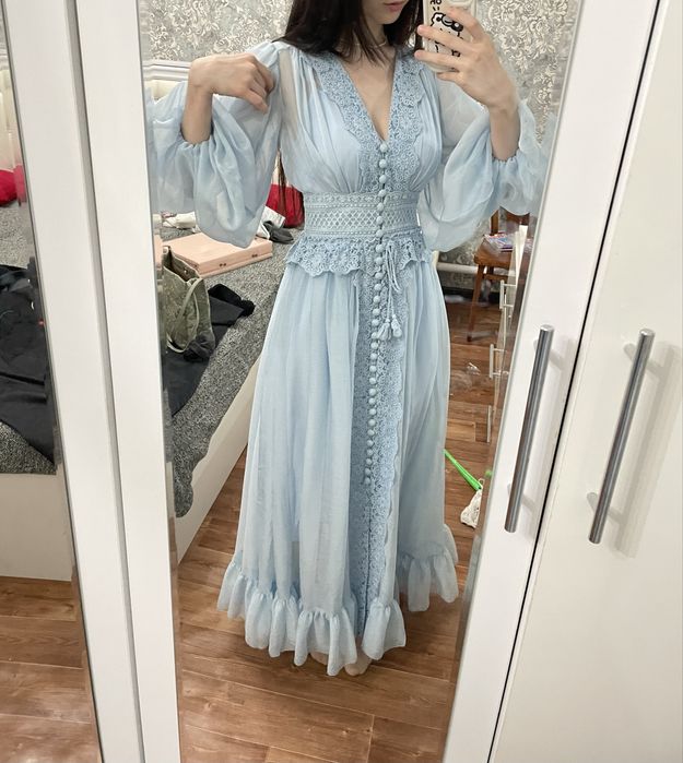 Вечернее платье голубое