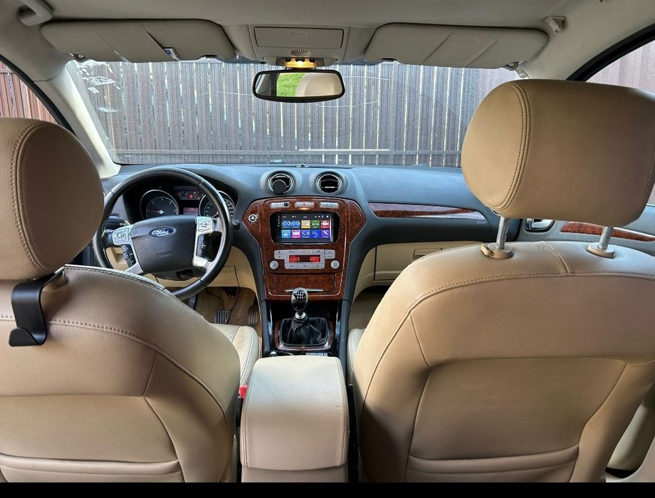 Vând Ford mondeo mk4  Ghia