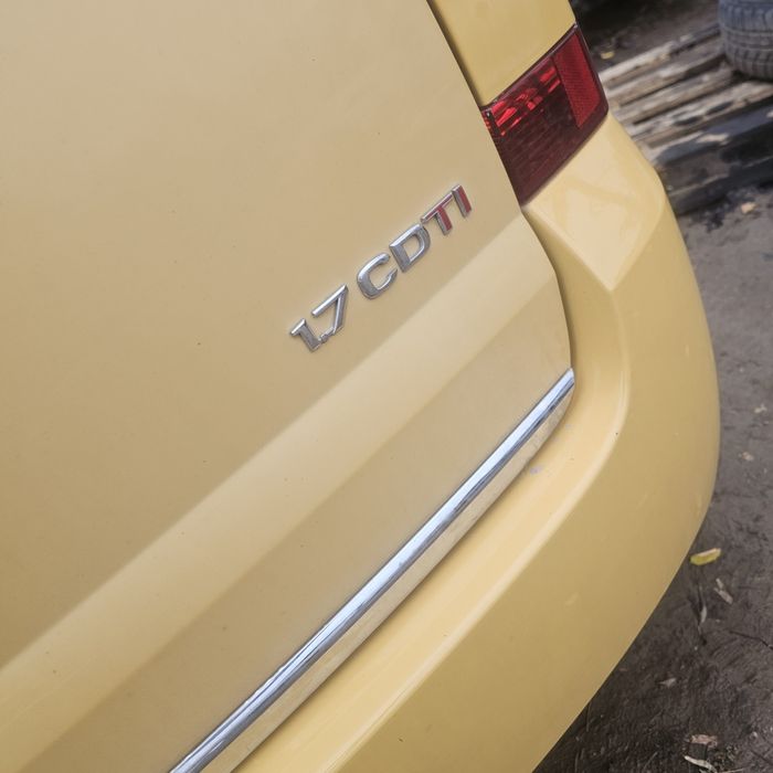 Опел MERIVA 1.7 cdti на части само