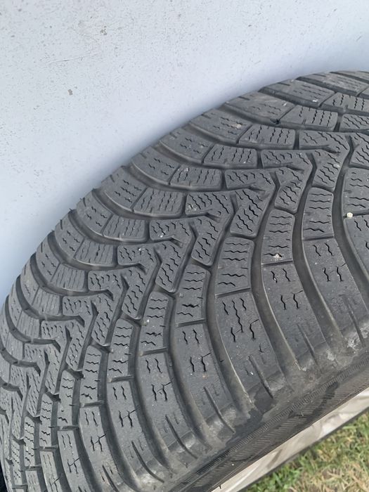 Jante Tabla 205/55R16 cu cauciucuri All Season + capace Bmw