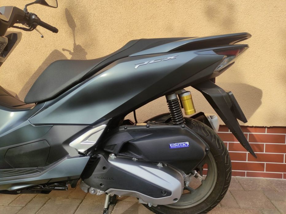 Vând honda pcx dx 125cc model 2025