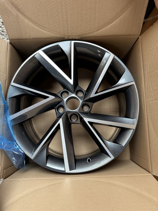 set trei jante 5x112 r19 skoda vega oem