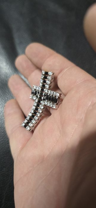 Cruce flexibilă din argint