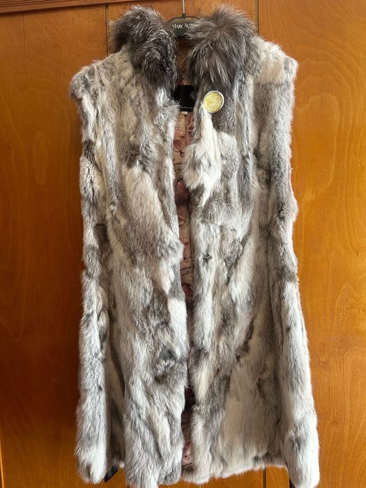 Дамски елек от заешка кожа
