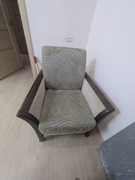 Отдам диван качественный