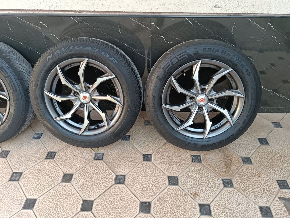Vossen Diska Balon 195 60 R15 Holati Yaxshi