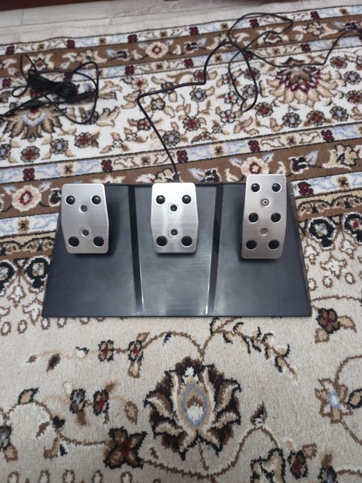 Продам игровой руль