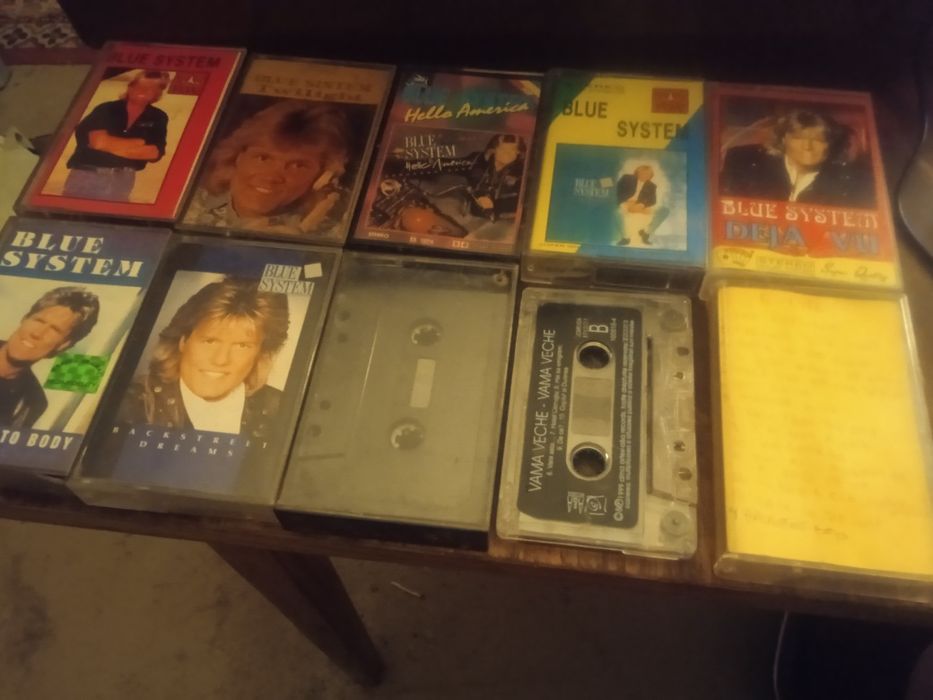 Vind casete cu diferite genuri