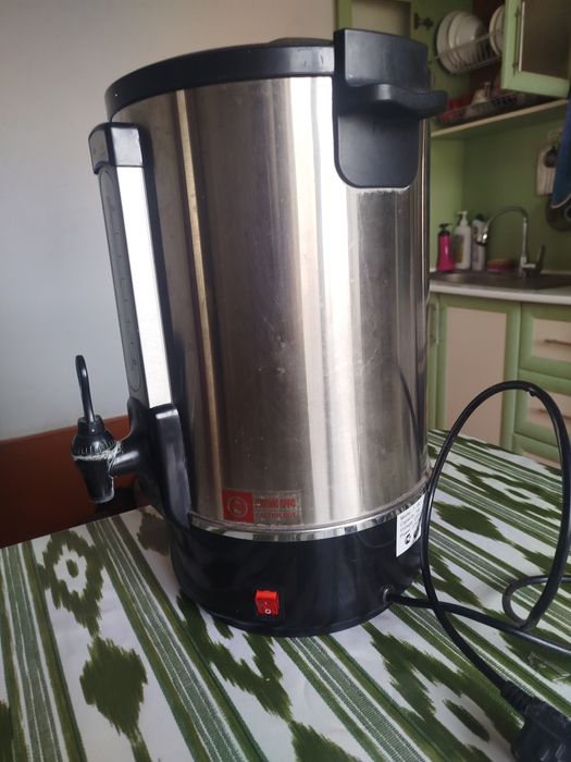 Платье,зонт,пылесос,термопо,переноска