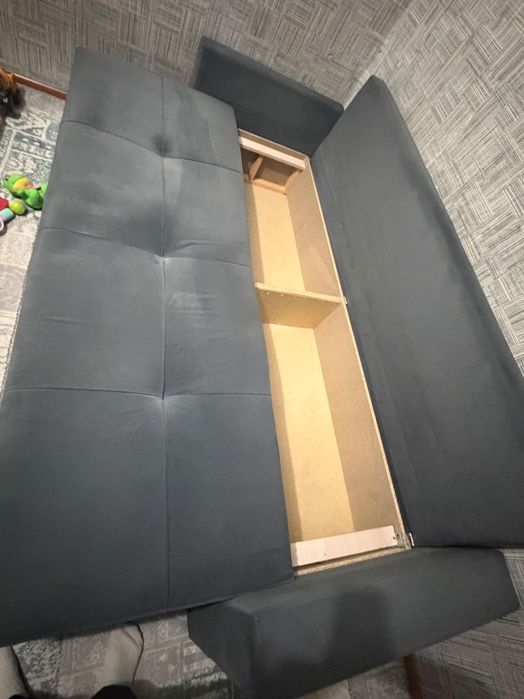 Диван-тахта в хорошем состоянии