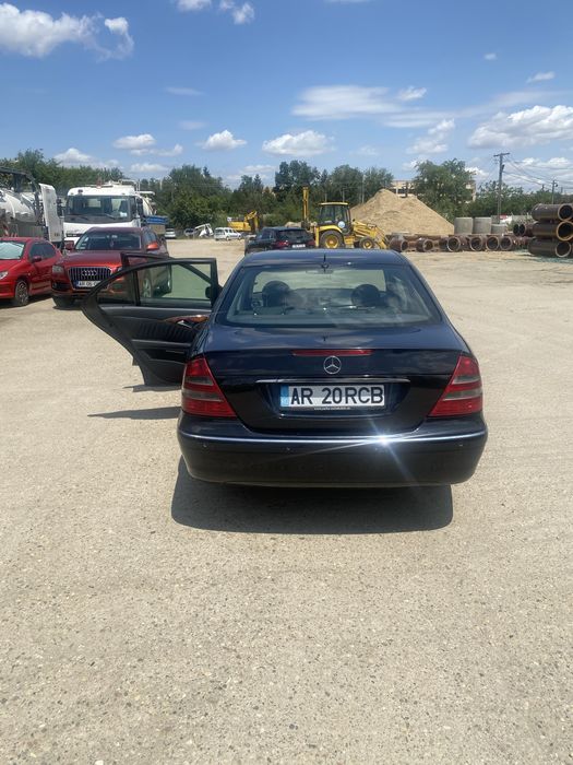 MERCEDES-BENZ E-Class 2002 — imagine 4