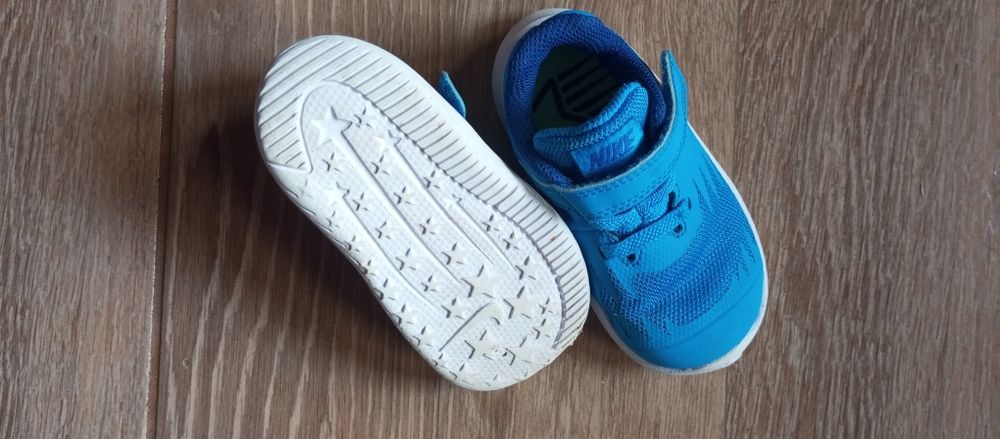Pantofi nike baieti nr.21