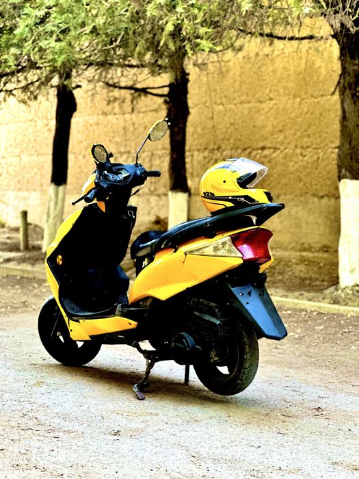 Скутер 150 куб просто ракета  срочно ярим нархига