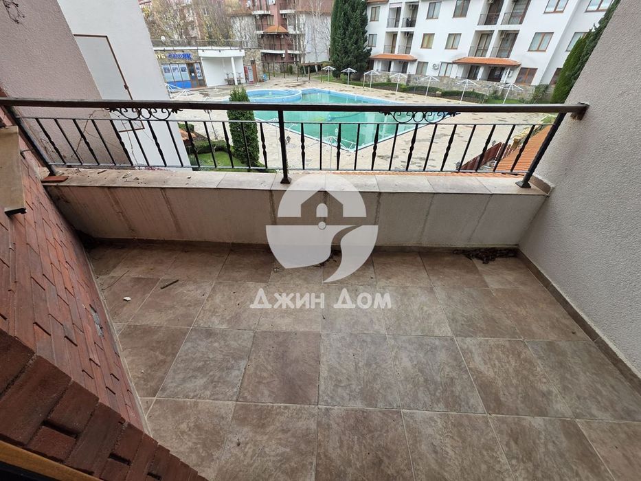 Тристаен апартамент в к-с „Аполон 3“, с. Равда