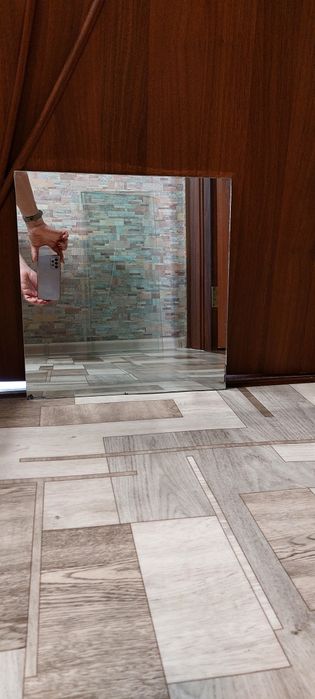 Продам зеркала и стекло для полочки