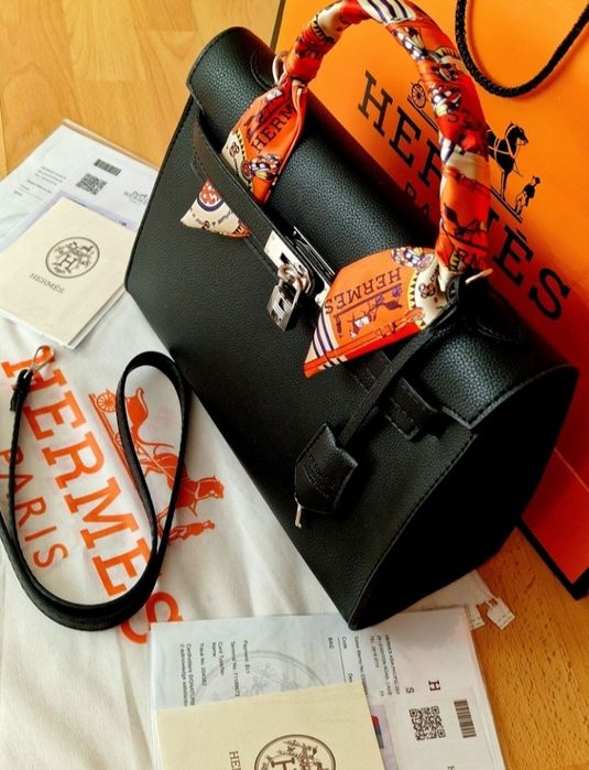 Geanta +papuci(diverse marimi),super model, saculet, etichetă, France