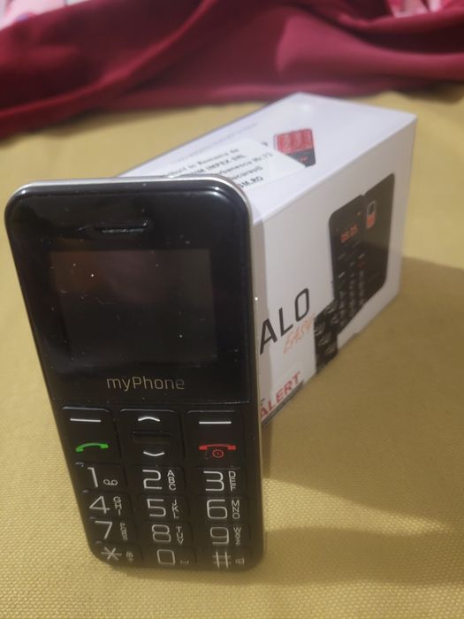 Telefon cu butoane pentru seniori