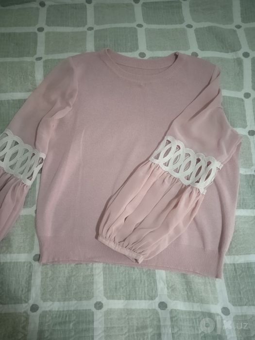 Продам осенние весенние кофточки