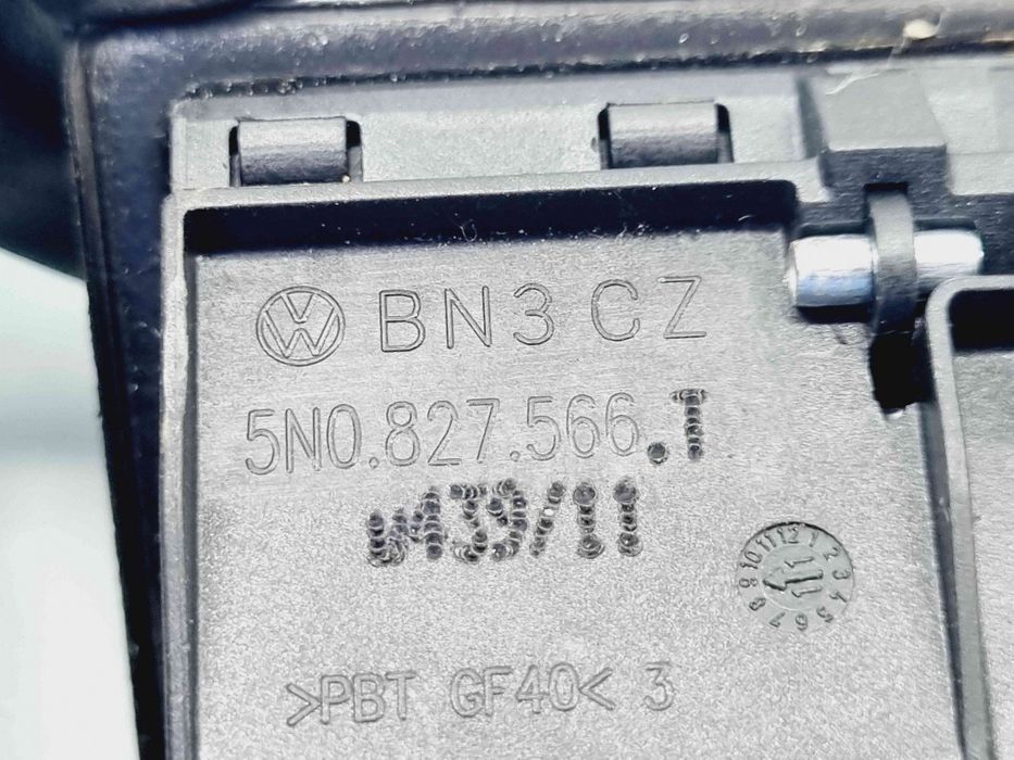 Buton deschidere portbagaj Volkswagen Passat B7 (365) Variant [Fabr 2