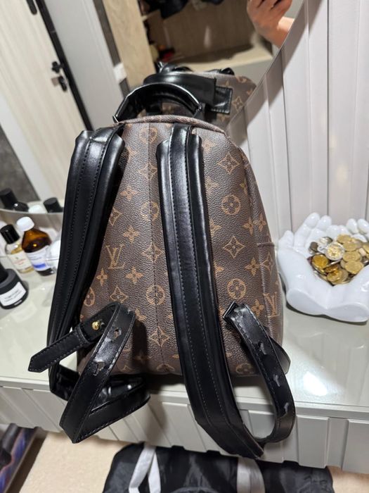 Продам рюкзак LV