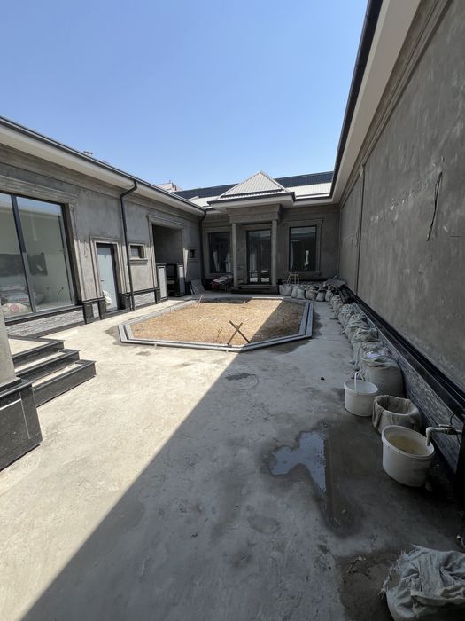 Hovli sotiladi 3 sotix