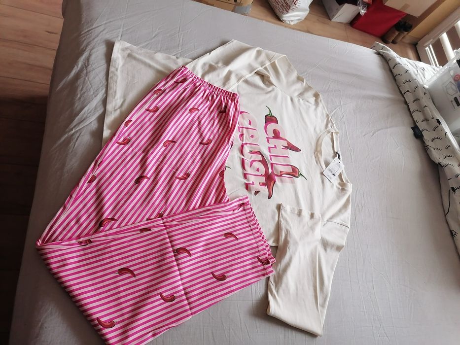 Дамски пижами, размер Л, нови