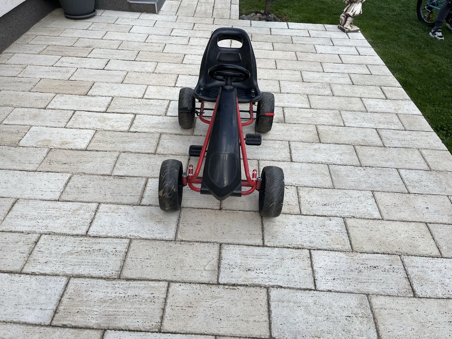 Vand masina copii cu pedale