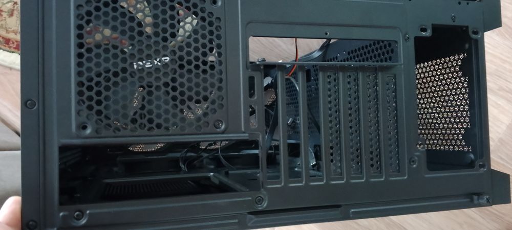 Продам корпус для пк хунткеу