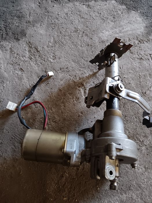 Продам запчасти на Тойота каролла