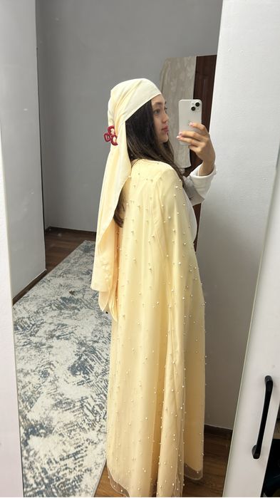 Платье на узату со шлейфом