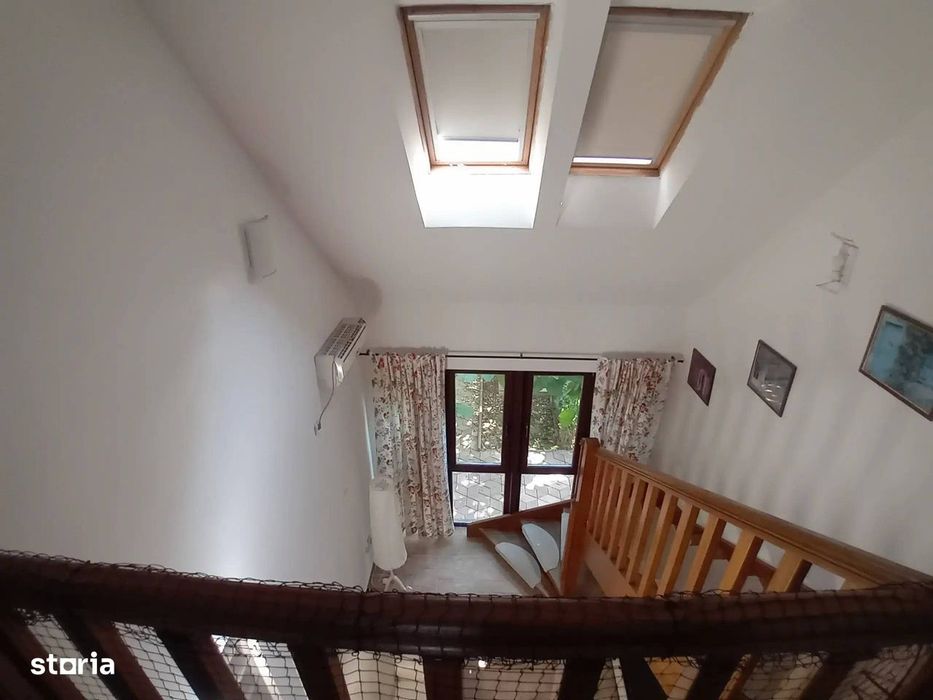 Vilă luminoasă cu 5 camere, curte 512 mp, Mogoșoaia