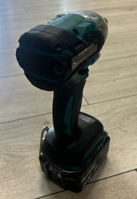 Amanet F28: Masina de insurubat cu impact Makita Dtw 285