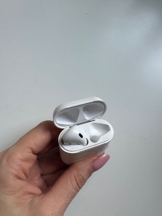 Оригинален кейс за Apple AirPods 2 (2nd Generation)