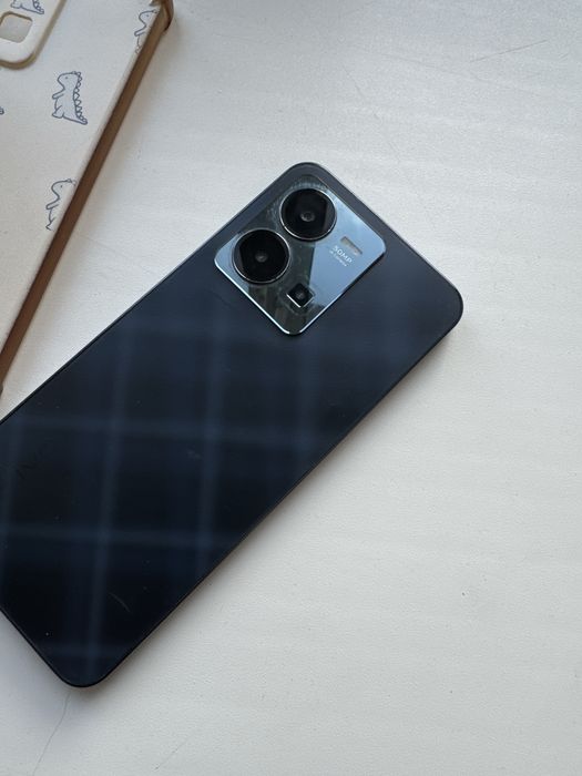 очень надежный телефон, VIVO Y35