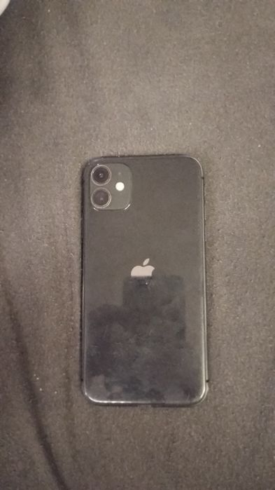 Vând iPhone 11 128 GB