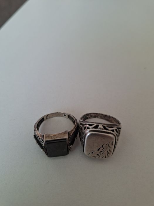 Продам 2 кольца Серебро 925
