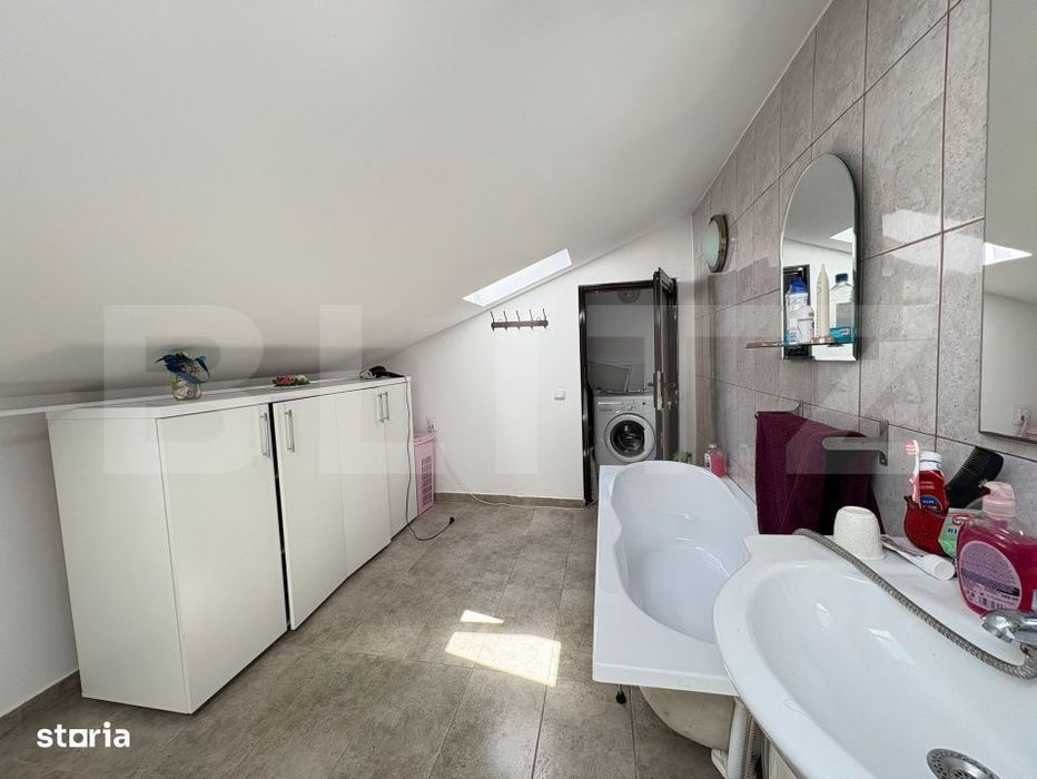 Apartament de 3 camere in zona Campului