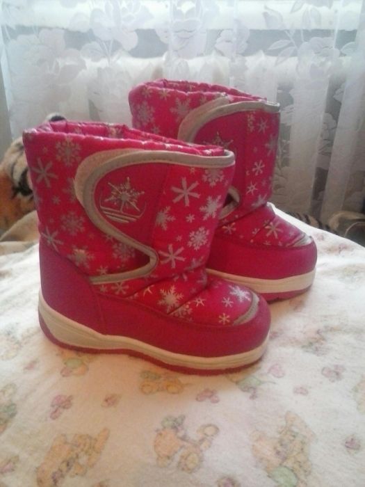 Новые сапожки на девочку