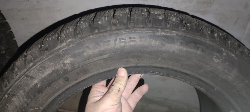 Срочно продам зимнюю резину